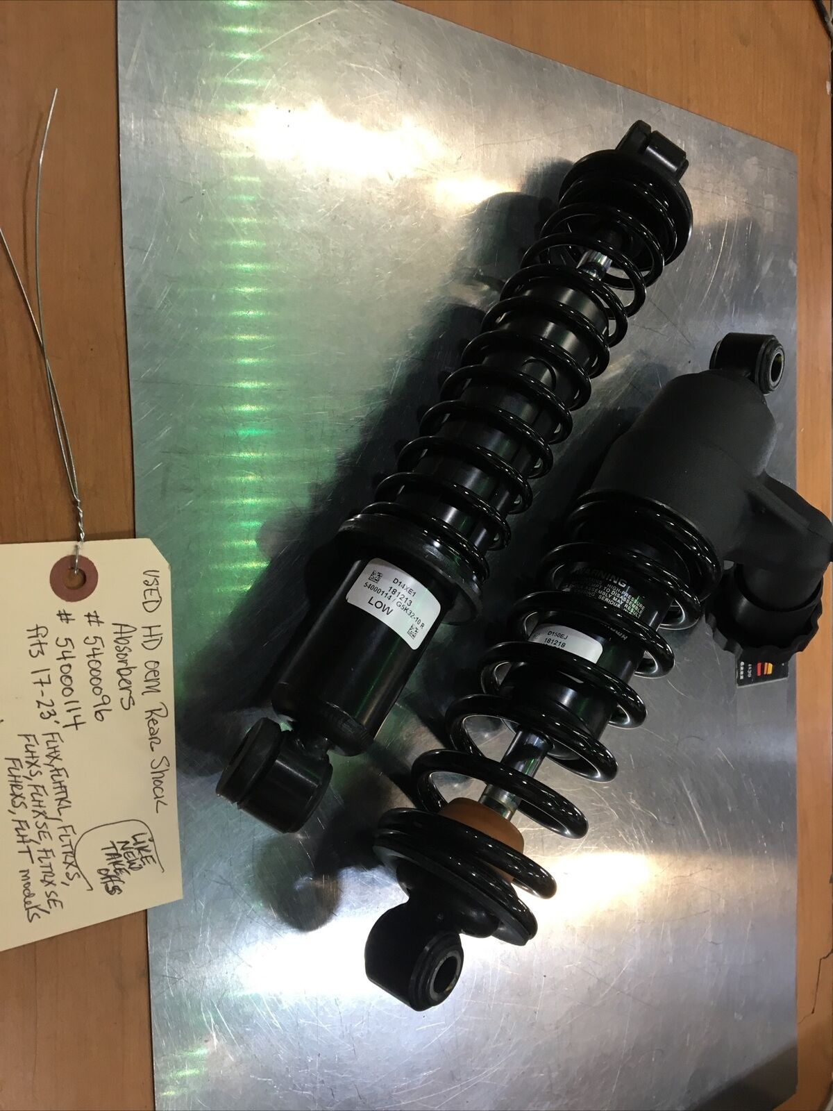 Harley Davidson oem Rear Shock Absorbers #54000096/54000114