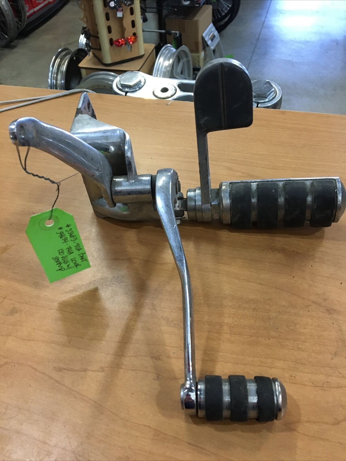 Shiter bracket with shift lever and Iso-pegs #33683-90A