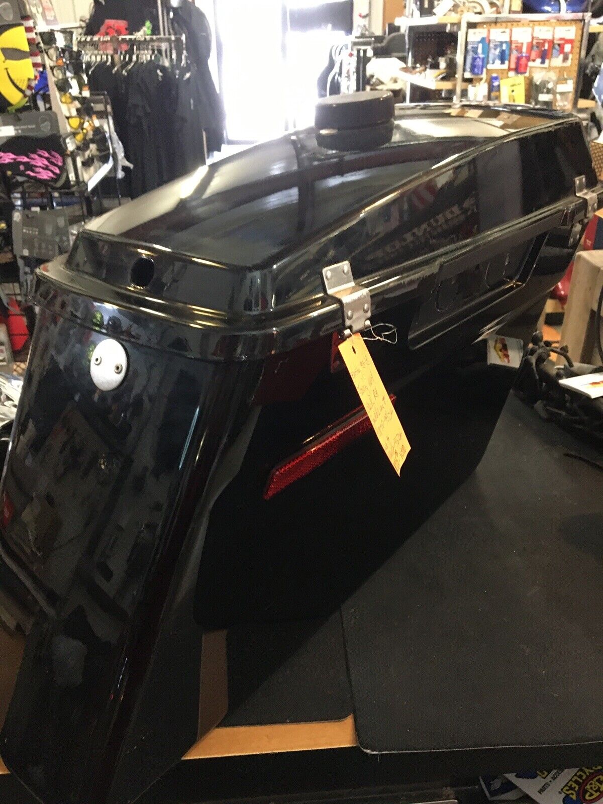 Harley Davidson OEM RH Saddlebag Assembly Police Style #90870-95DH