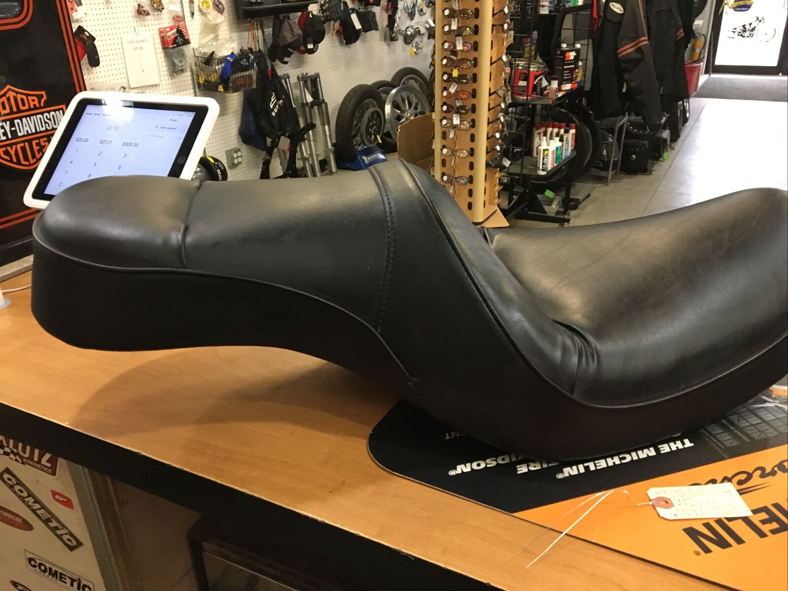 Harley Davidson OEM Wide Glide Touring seat #52231-01