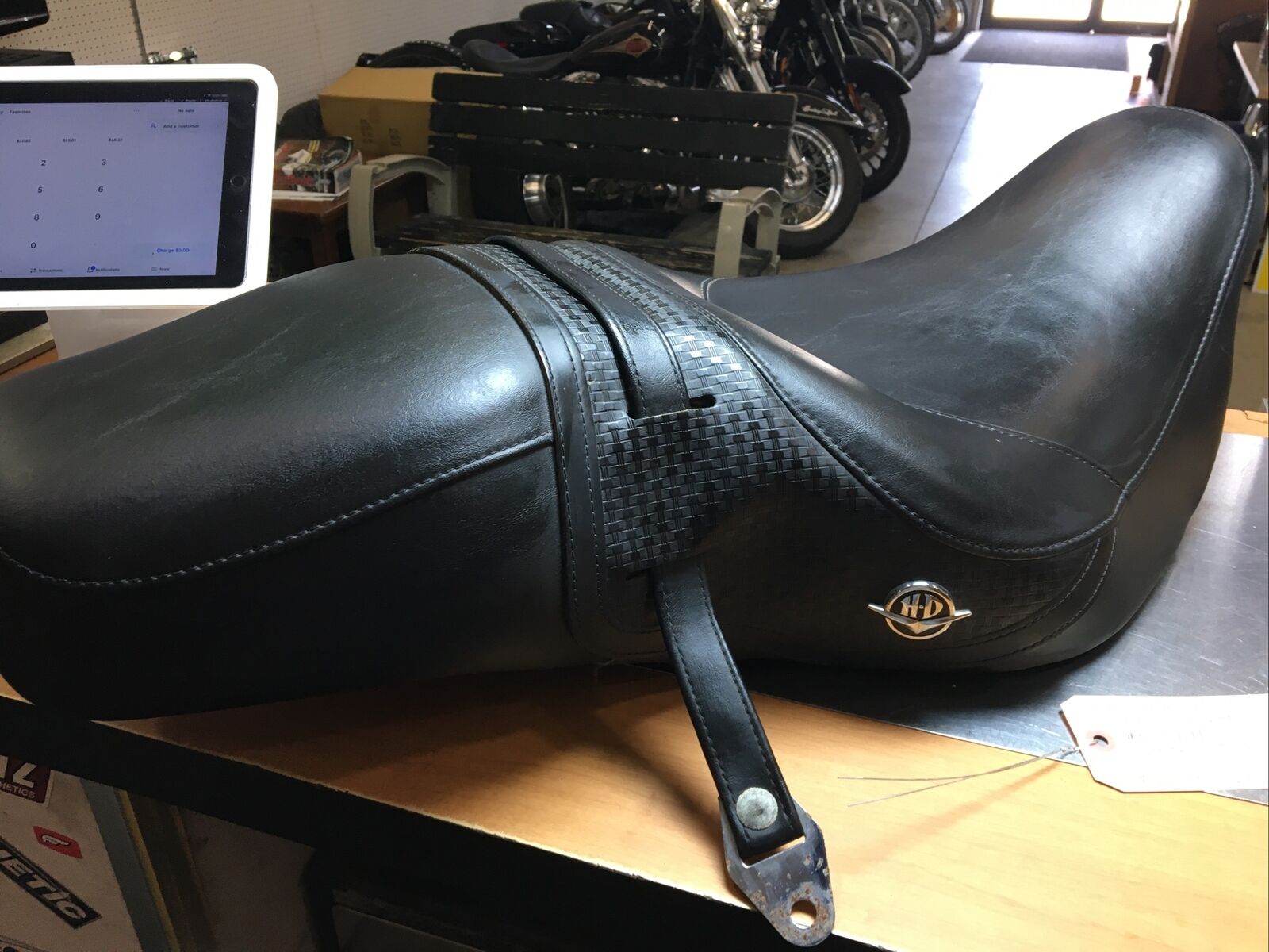 Harley Davidson oem FLHR Classic Basket Weave Seat #52329-11