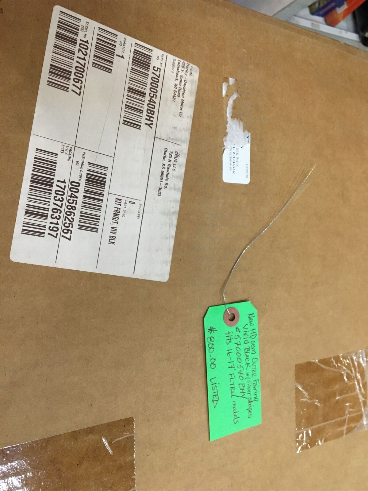 Harley Davidson oem Outer Fairing Vivid Black W/Silver Stripes #57000540BHY