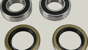 PIVOT WORKS Wheel Bearing Kit - Rear