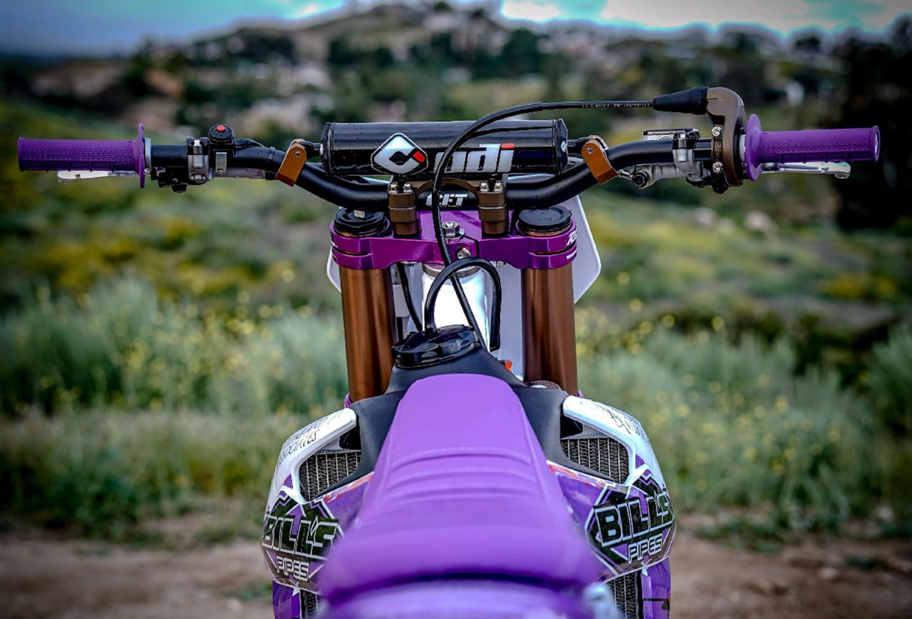 ODI GRIP HALF-WAFFLE MX LOCK ON PURPLE - Image 2