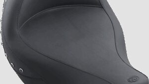 MUSTANG Super Solo Seat - Black Studded