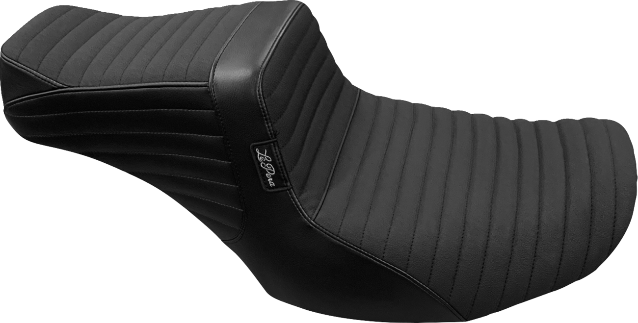 LE PERA Tailwhip Seat - Pleated w/ Gripper - FLH/FLT '23-'24
