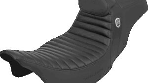 SADDLEMEN Pro Series SDC Performance Seat - w/ Backrest - Tuck-n-Roll/Carbon Fiber - Gripper - FLH/FLT '08-'23