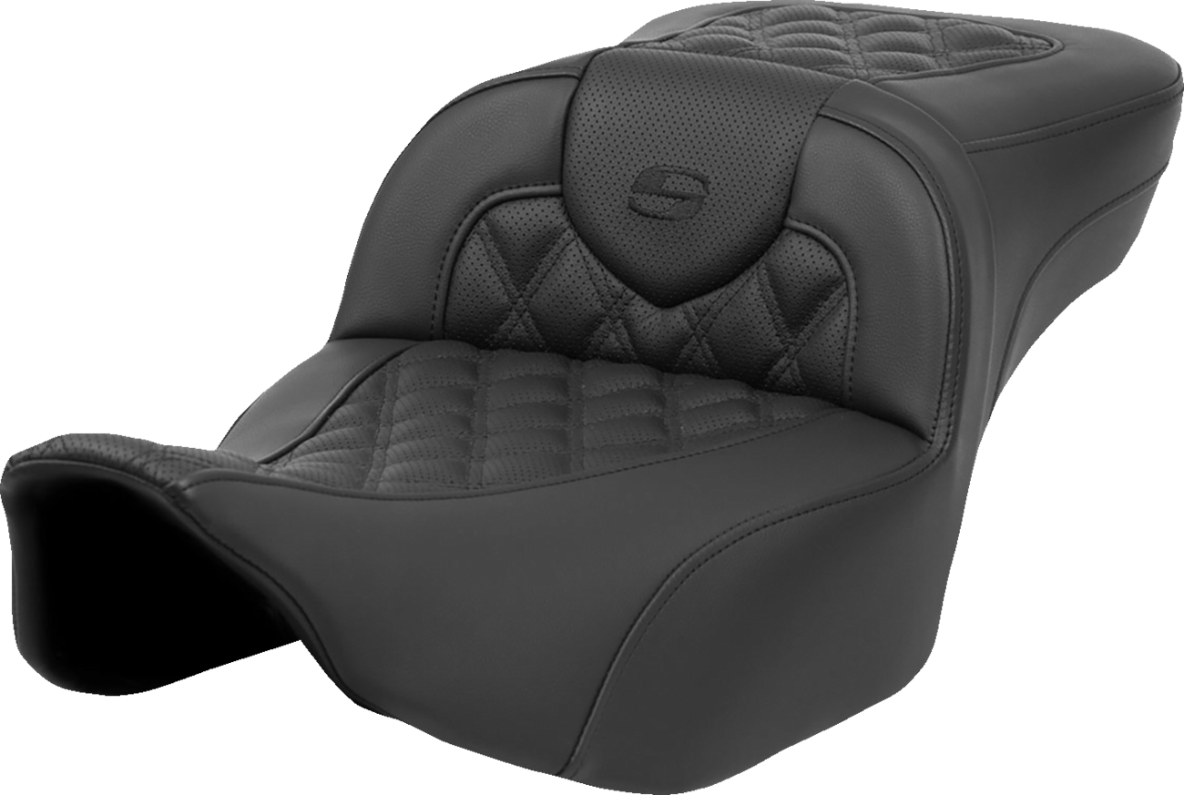 SADDLEMEN Heated RoadSofa™ Seat - Extended Reach - Lattice Stitch - w/o Backrest - FLT/FLH ’23-‘24