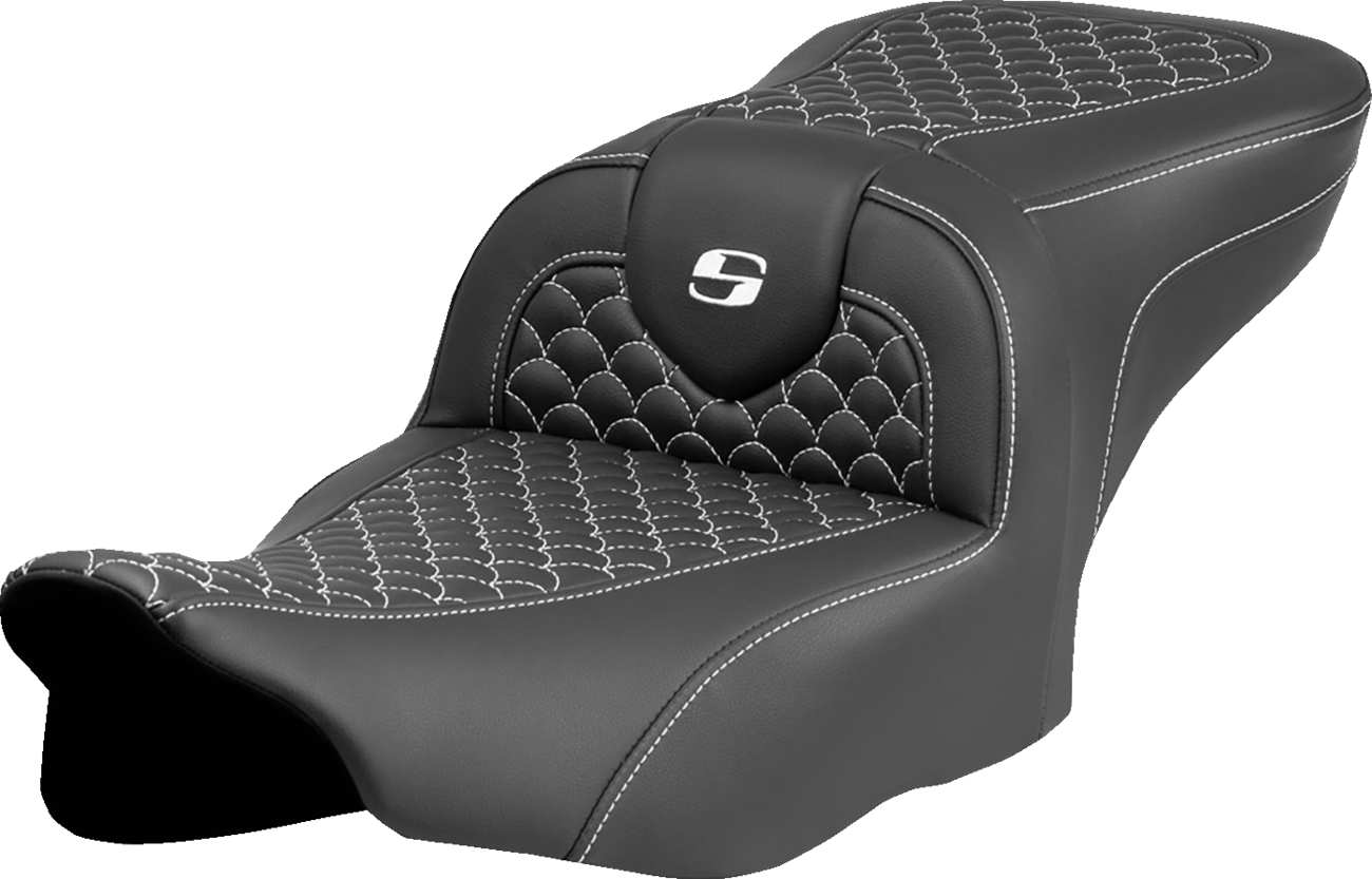 SADDLEMEN Roadsofa™ Seat - Dragon Scale Stitch - White Stitch - w/o Backrest - FLTR/FLHX '23-'24