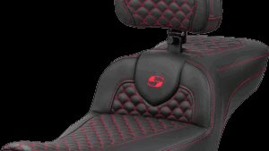 SADDLEMEN Roadsofa™ Extended Reach Seat - Dragon Scale Stitch - Red Stitch - w/ Backrest - FLTR/FLHX '23-'24