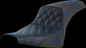 SADDLEMEN SEAT SDC PERF GRIPPER BLUE STITCH