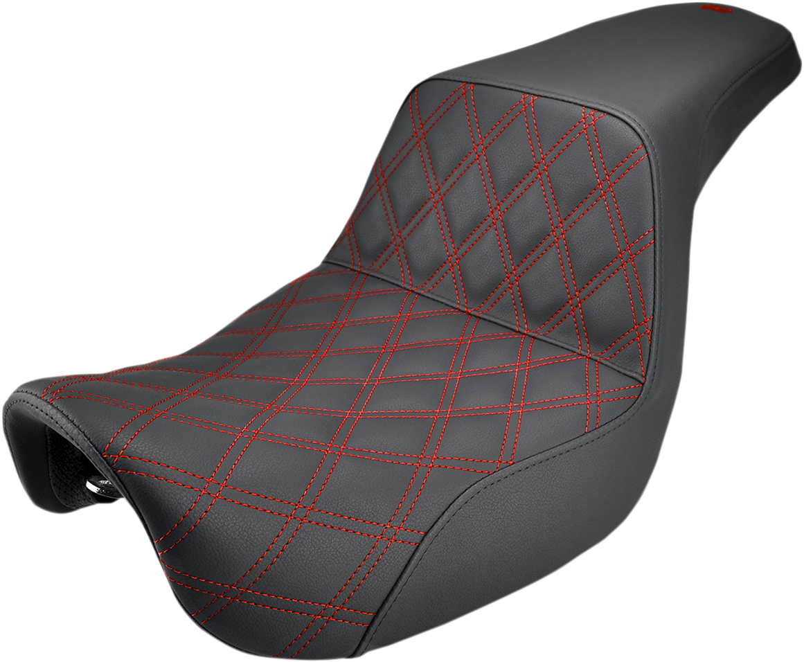 SADDLEMEN Step-Up Seat - Front Lattice Stitch/With Red Stitching - Black - Dyna