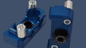 DRIVEN RACING Captive Axle Block Sliders - Blue