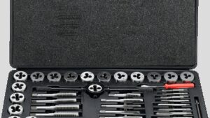 MOOSE OFFROAD Tap and Die - Metric - 40-Piece