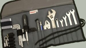 CRUZTOOLS Tool Kit - Roll-Up - BMW