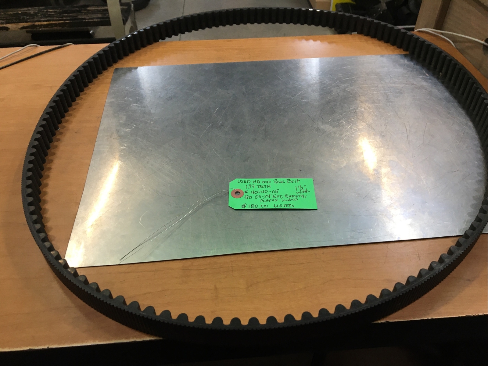 Harley Davidson oem Rear Belt 139 Tooth #40040-05