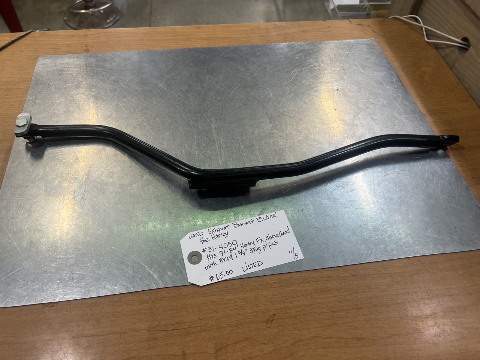 Exhaust Bracket Black For Harley #31-4050 | Knobtown Cycle