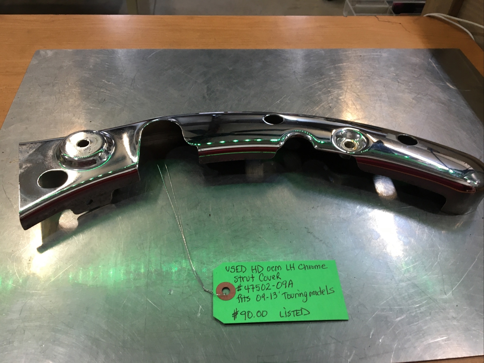 Harley Davidson oem LH Chrome Strut Cover #47502-09A