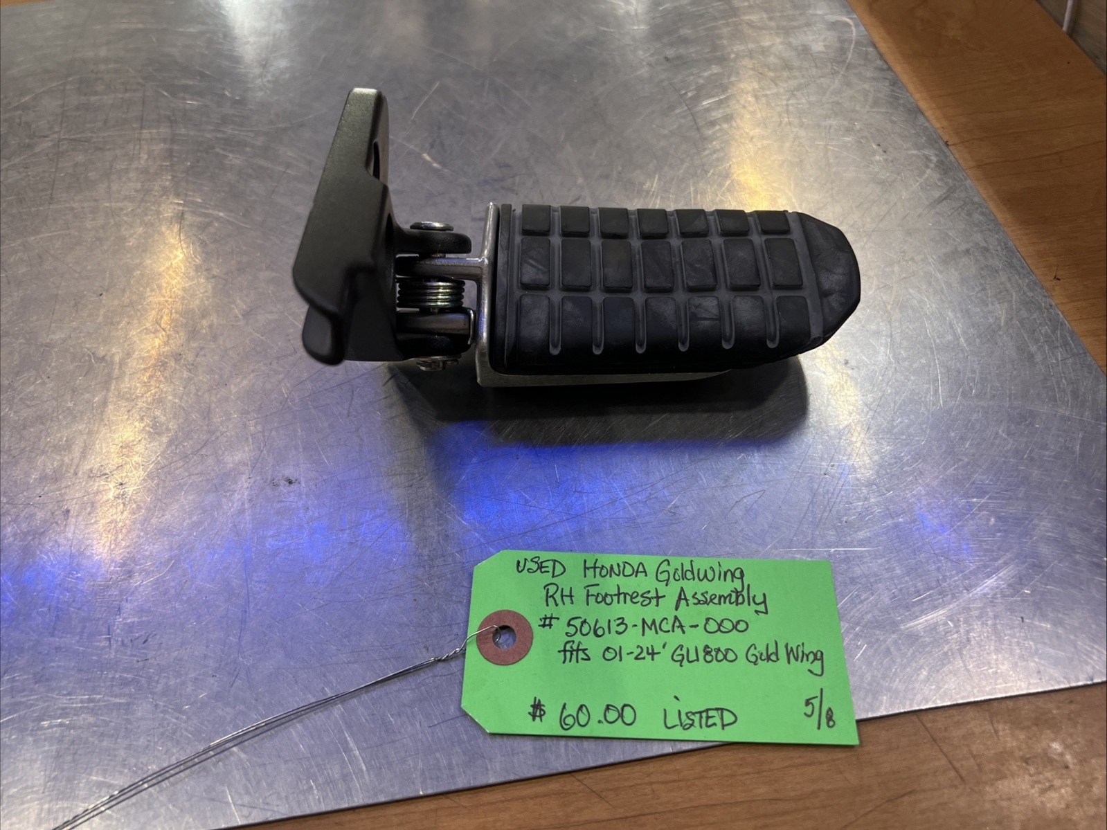 Gold Wing RH Footrest Assembly #50613-MCA-000