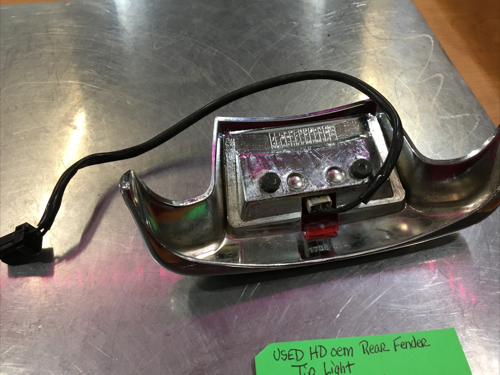 Harley Davidson oem Rear Fender Tip Light #59672-99