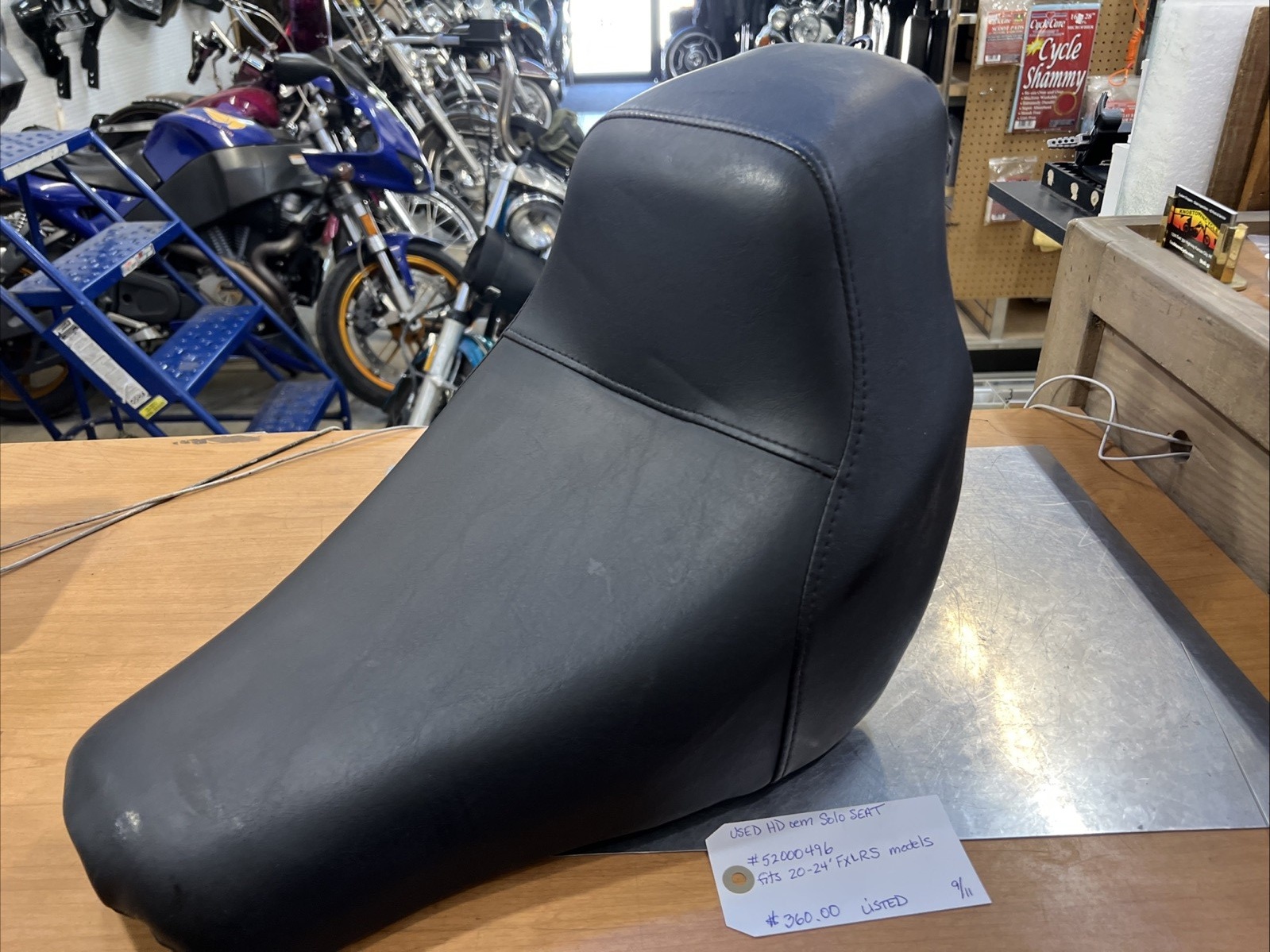 Harley Davidson oem Solo Seat #52000496 | Knobtown Cycle