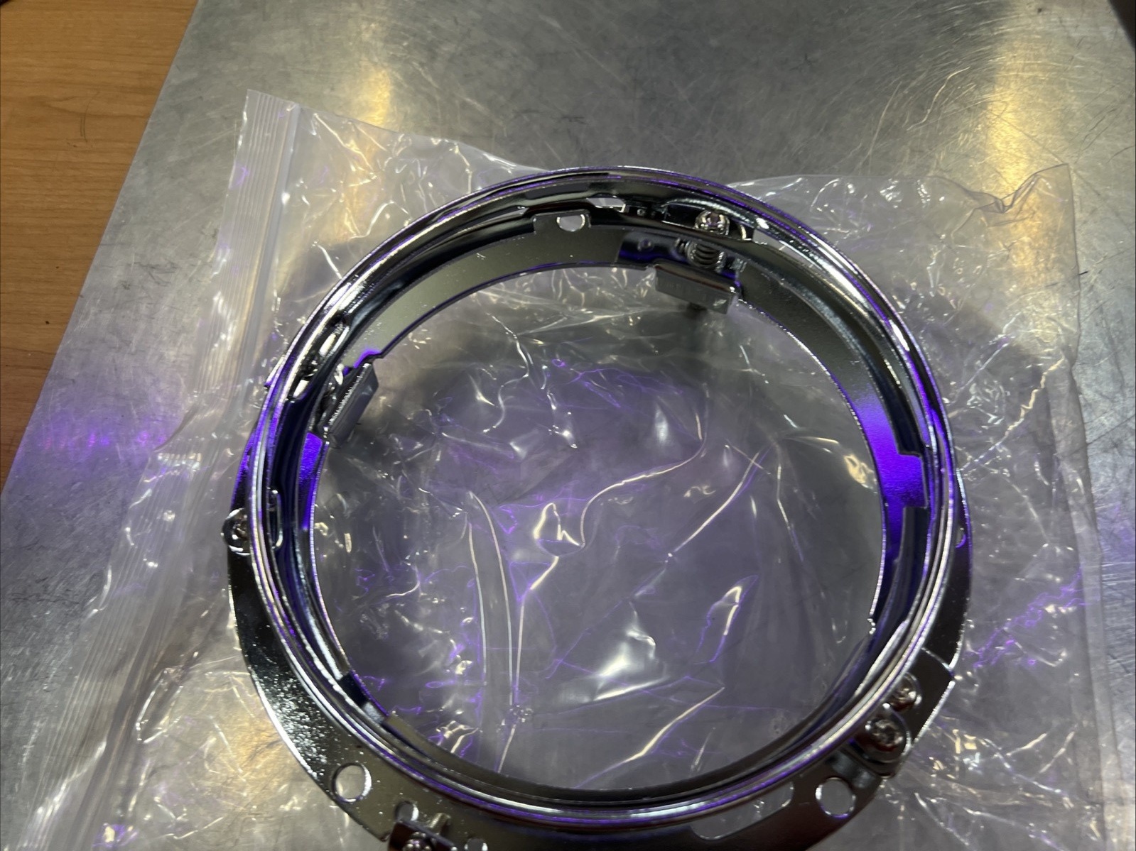 Harley Davidson oem 7” Headlight Mounting Ring Kit