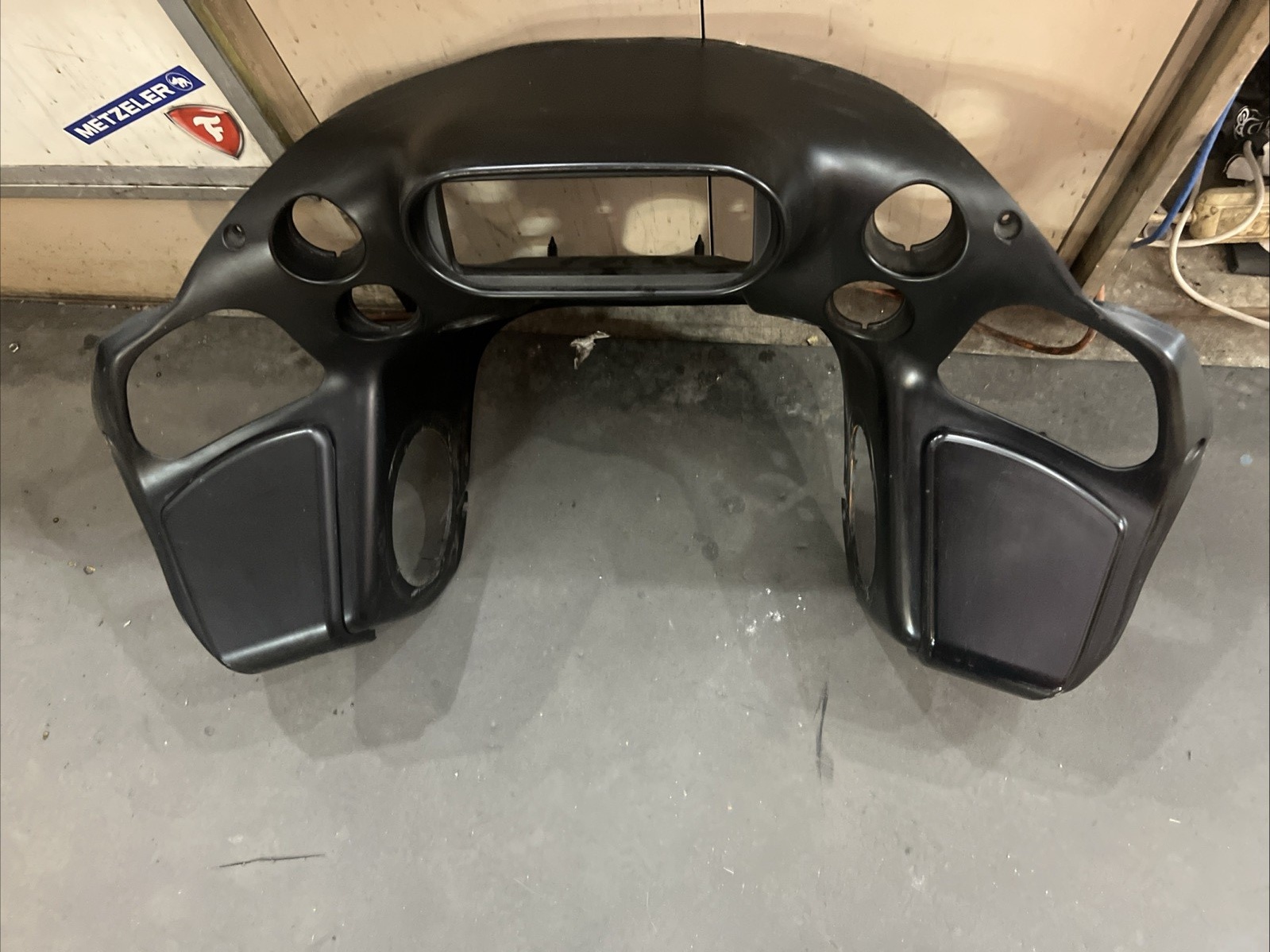 Harley Davidson oem FLTR Inner Fairing Assembly #58734-98