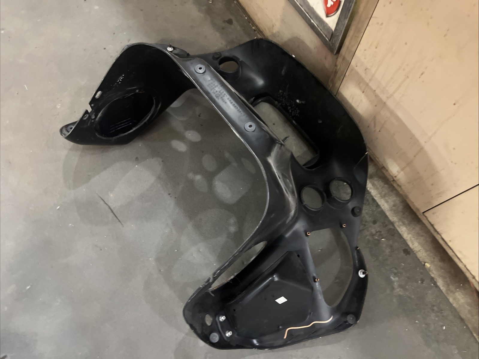 Harley Davidson oem FLTR Inner Fairing Assembly #58734-98