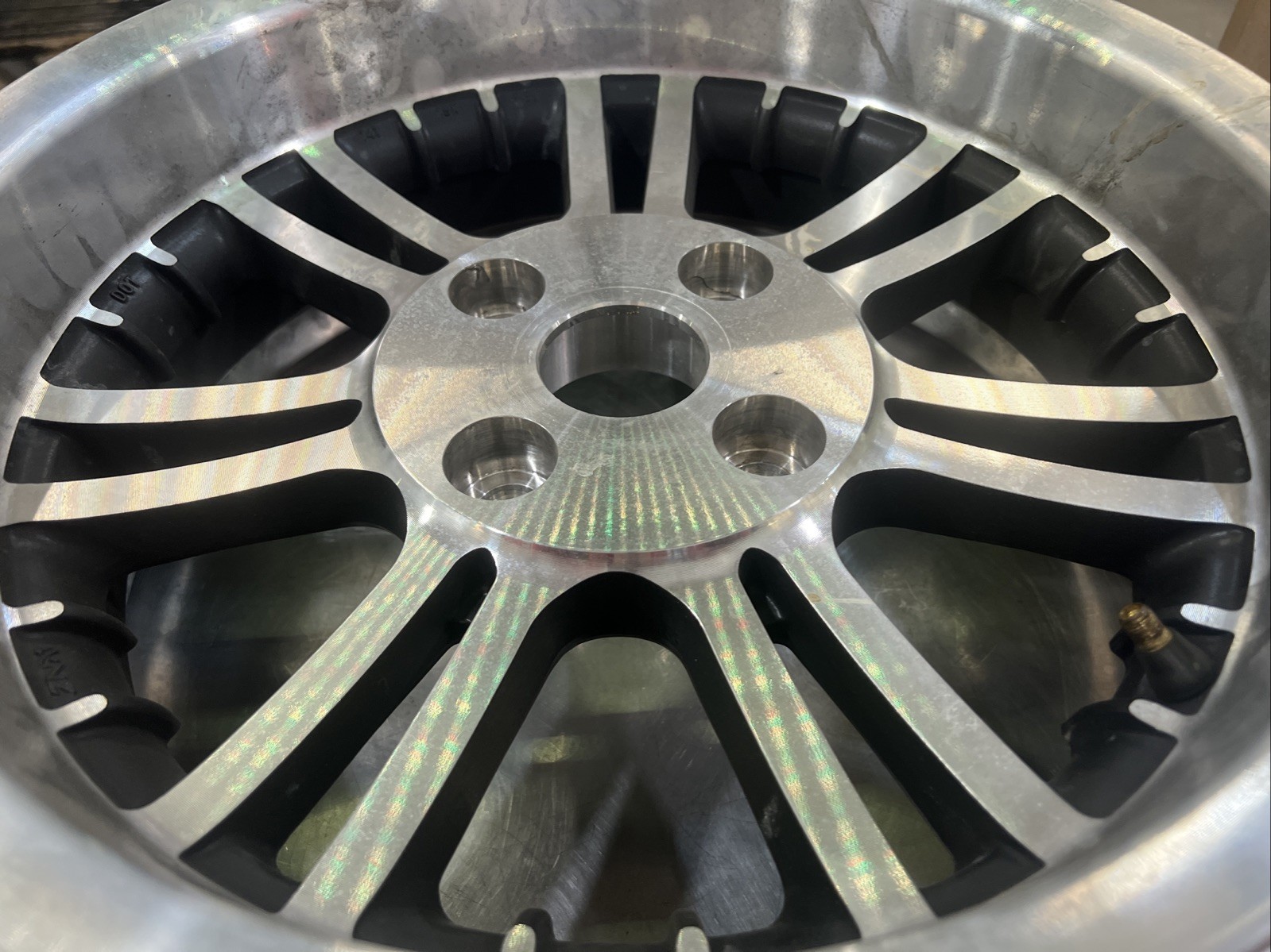 Harley Davidson oem Tri-Glide Rear Wheel #83327-09