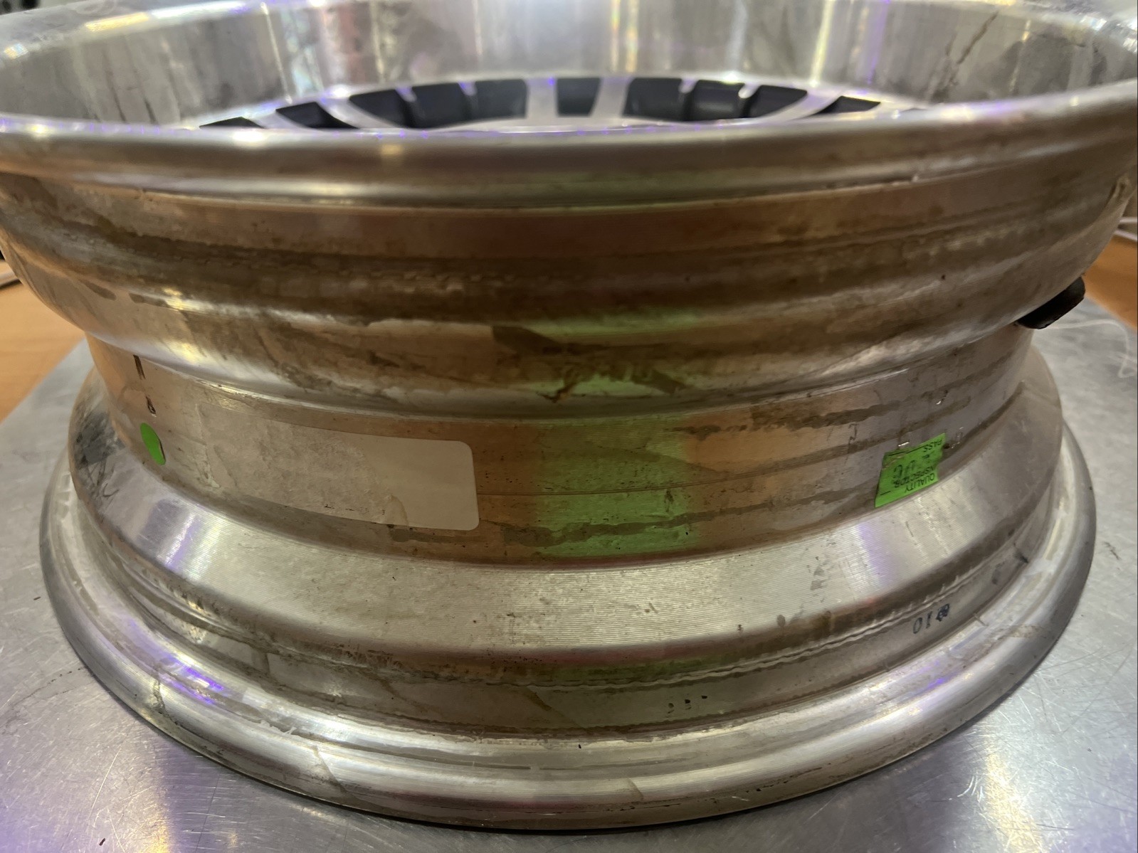 Harley Davidson oem Tri-Glide Rear Wheel #83327-09