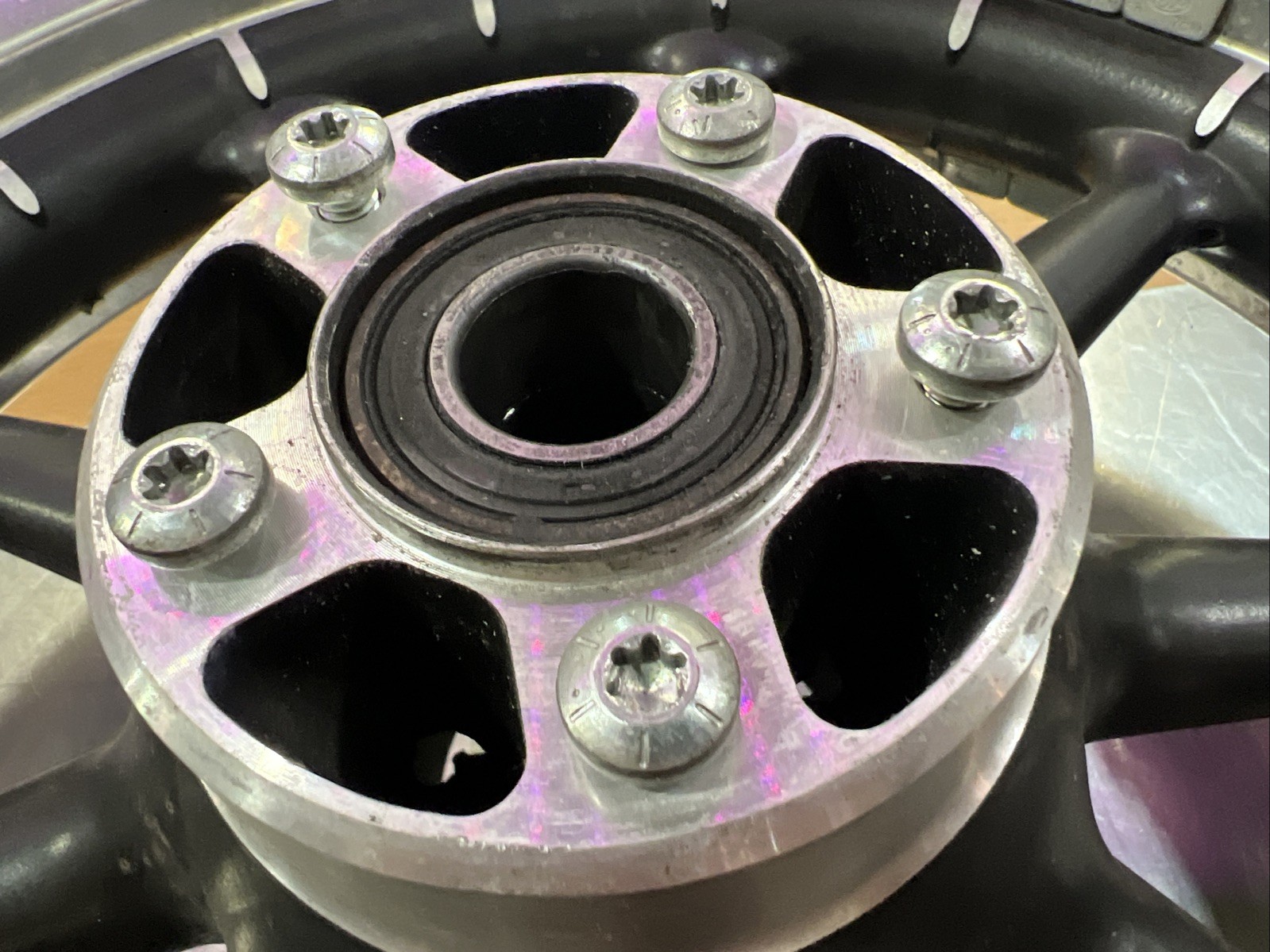 Harley Davidson oem 9-Spoke Front Wheel Black #43345-00