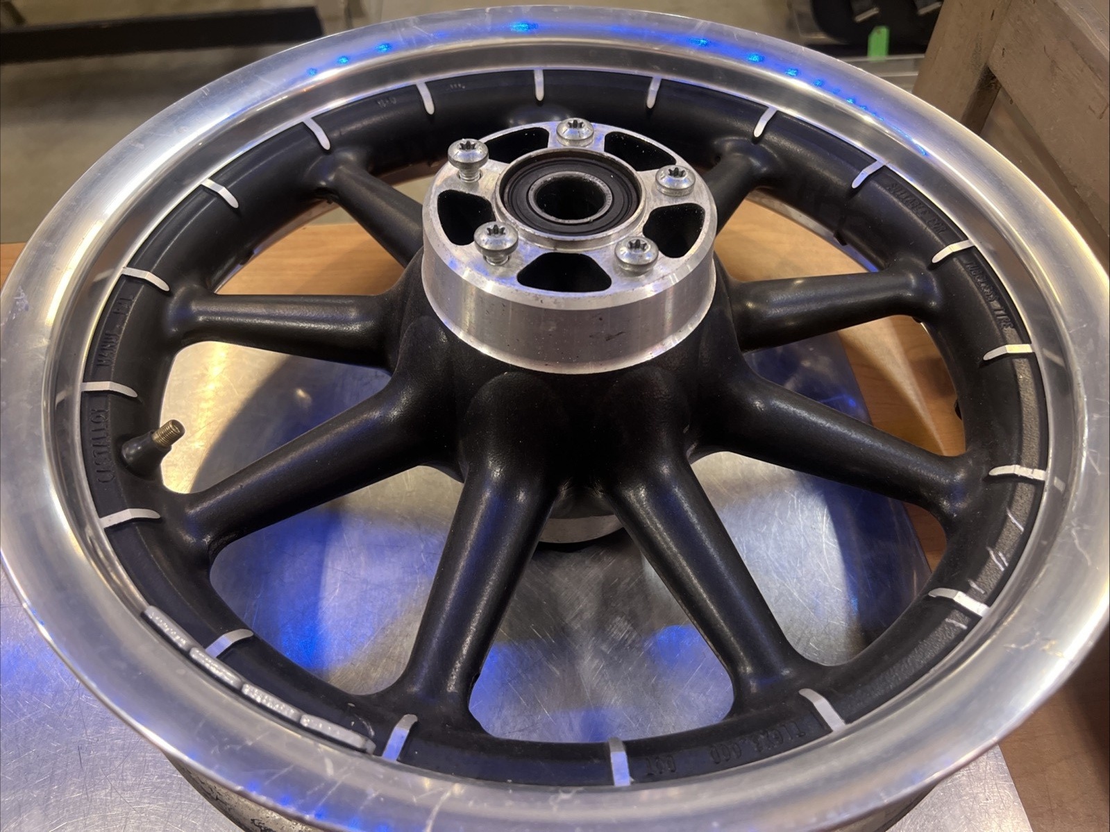 Harley Davidson oem 9-Spoke Front Wheel Black #43345-00