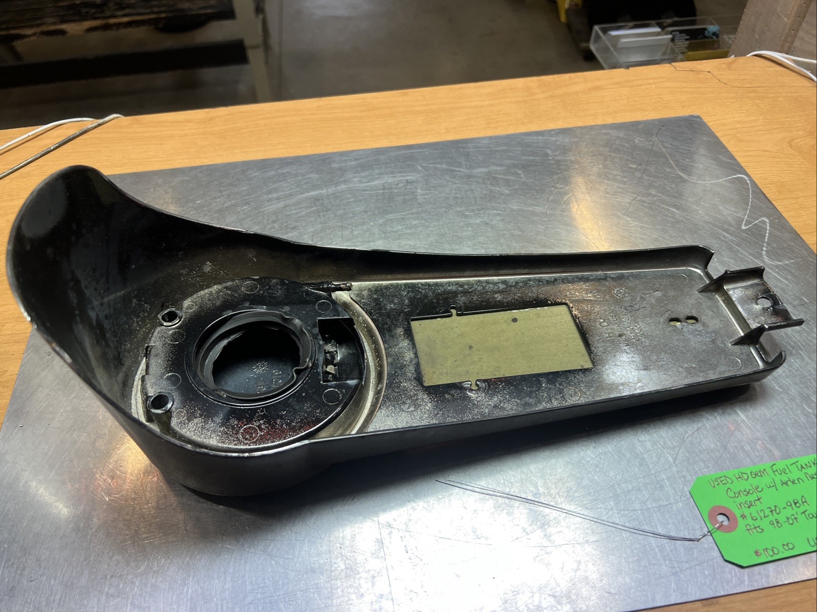 Harley Davidson oem Fuel Tank Console W/Arlen Ness Dash