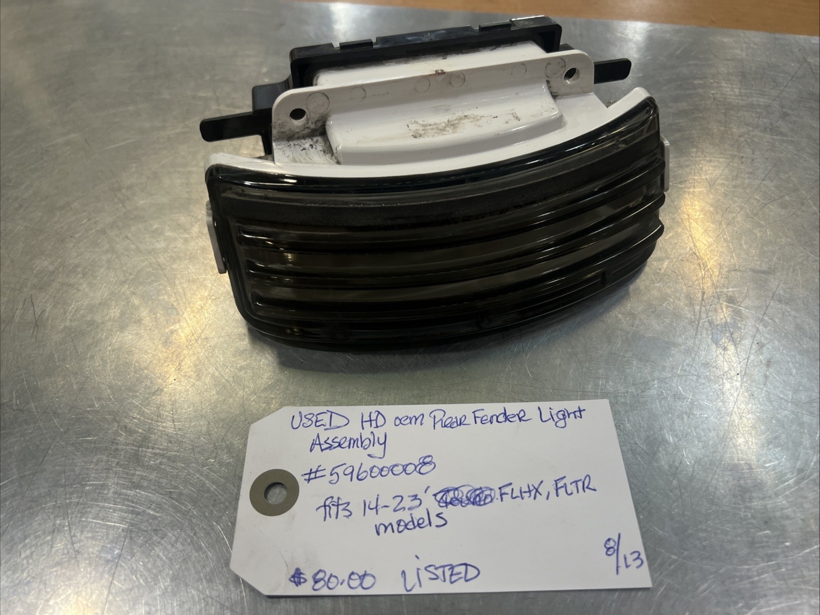 Harley Davidson oem Rear Fender Light Assembly #59600008