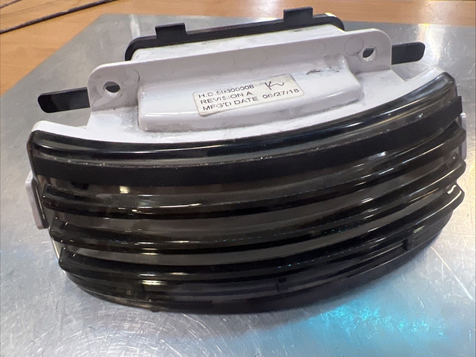 Harley Davidson oem Rear Fender Tip Light Assembly #59600008