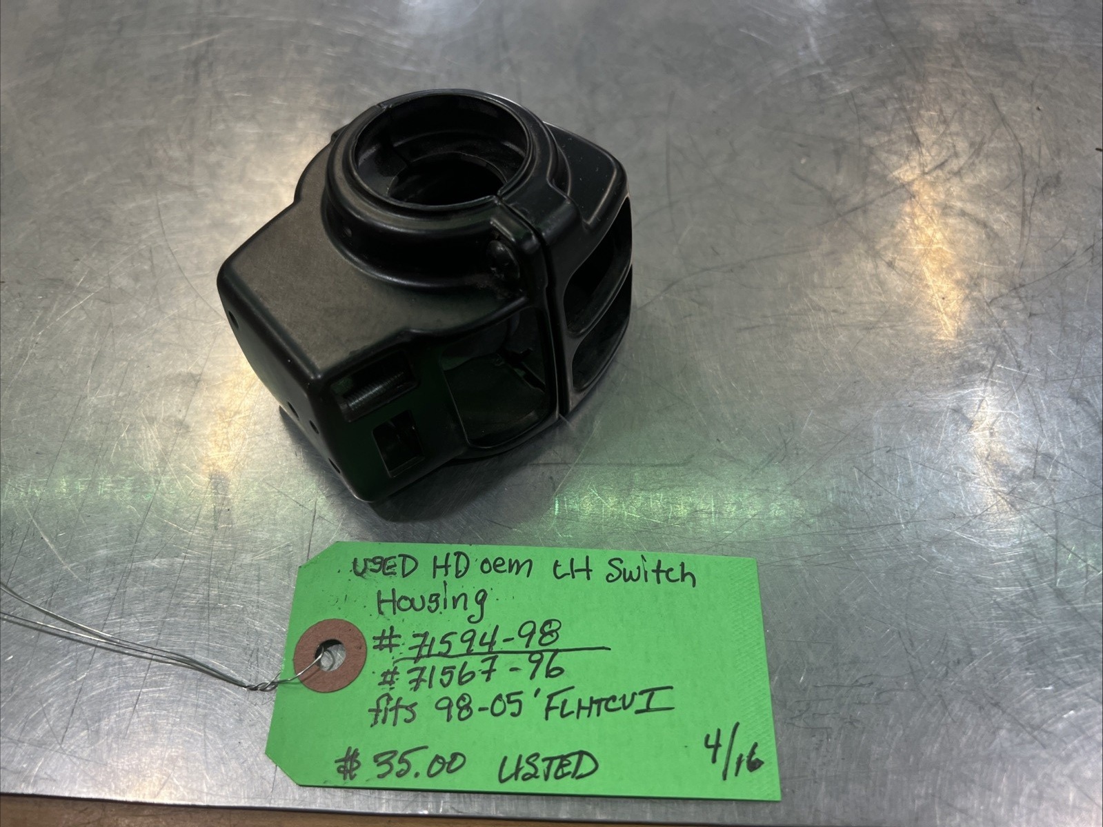 Harley Davidson oem LH Switch Housing #71594-98