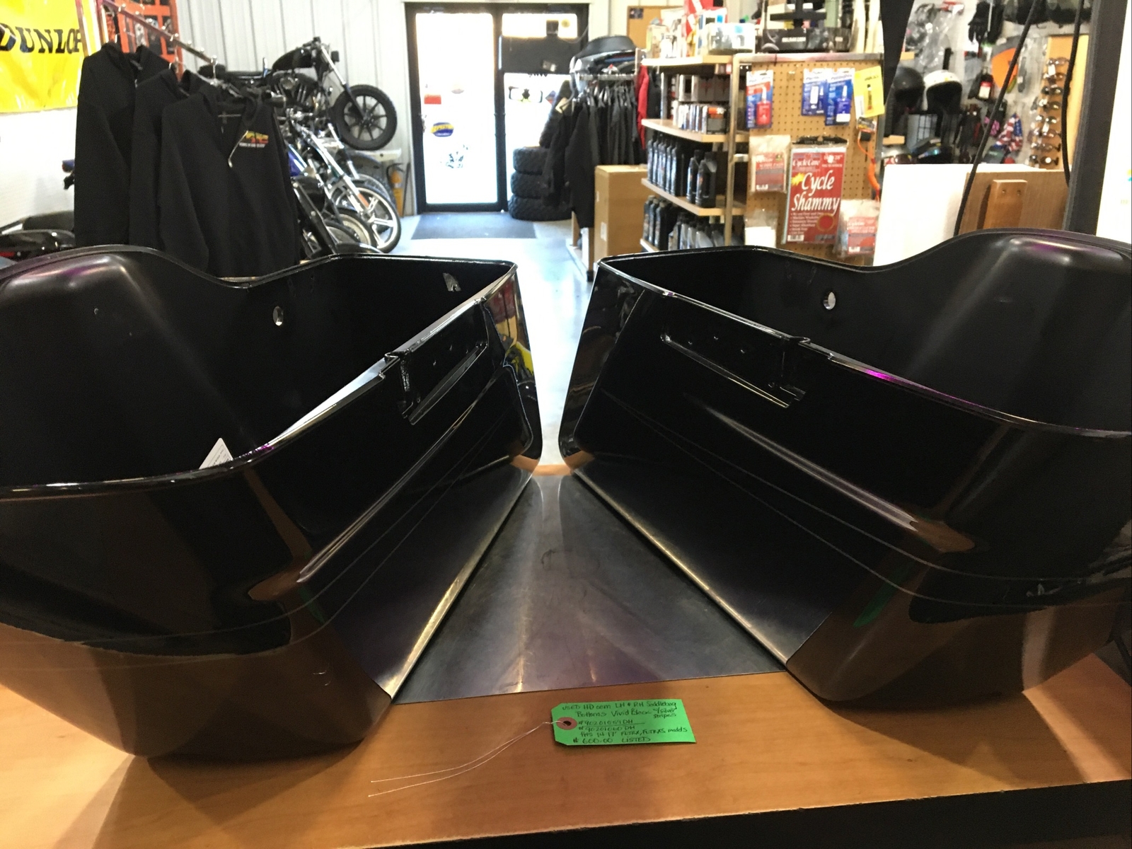 Used Stock Saddlebags, Ultimate Harley Davidson OEM Saddlebags: Used Stock, World Wide Shipping