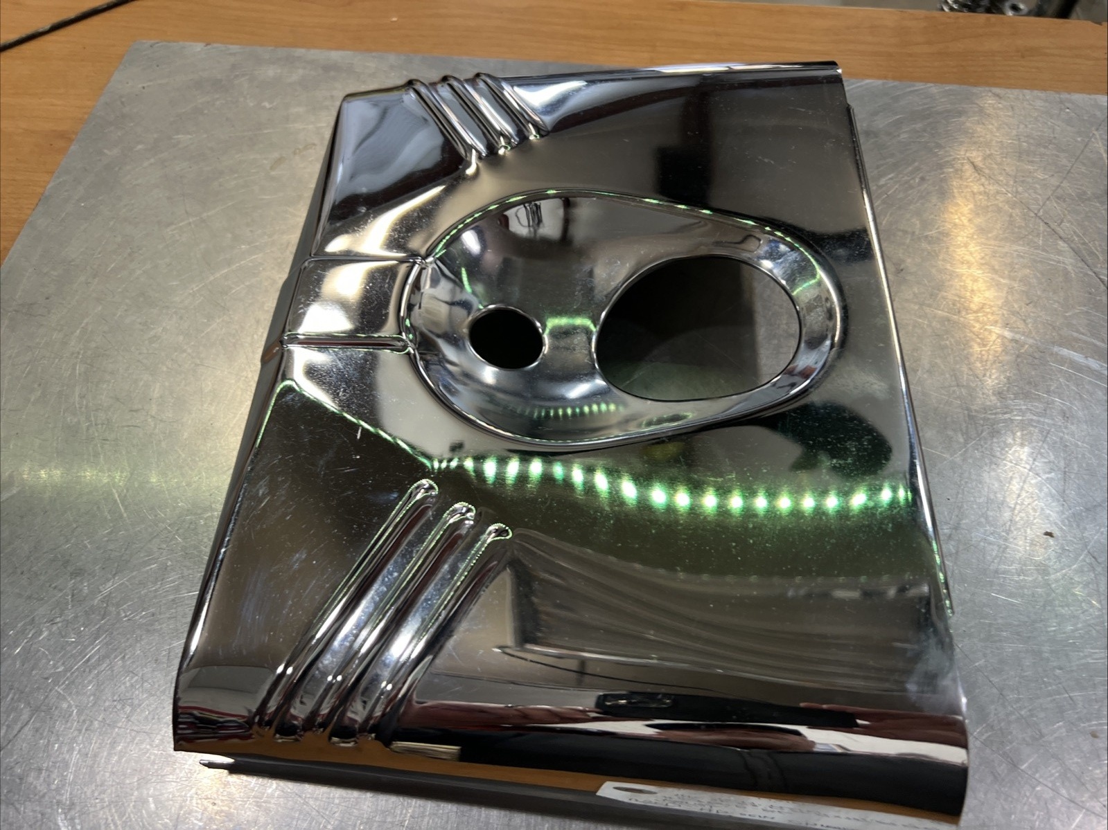 Harley Davidson oem Chrome Front Panel #67808-86