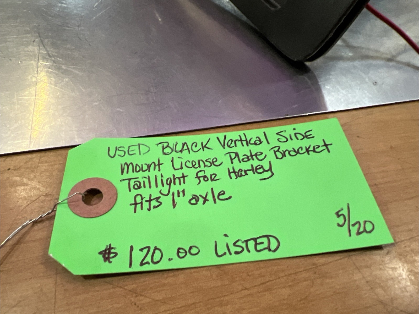 Black Vertical Side Mount License Plate Bracket Taillight