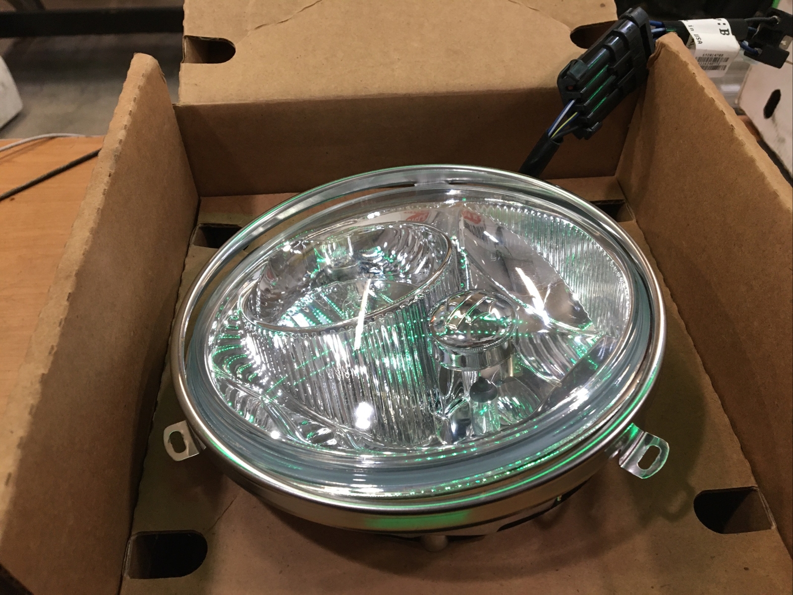 Harley Davidson oem Dual Halogen Headlight Assembly 7”