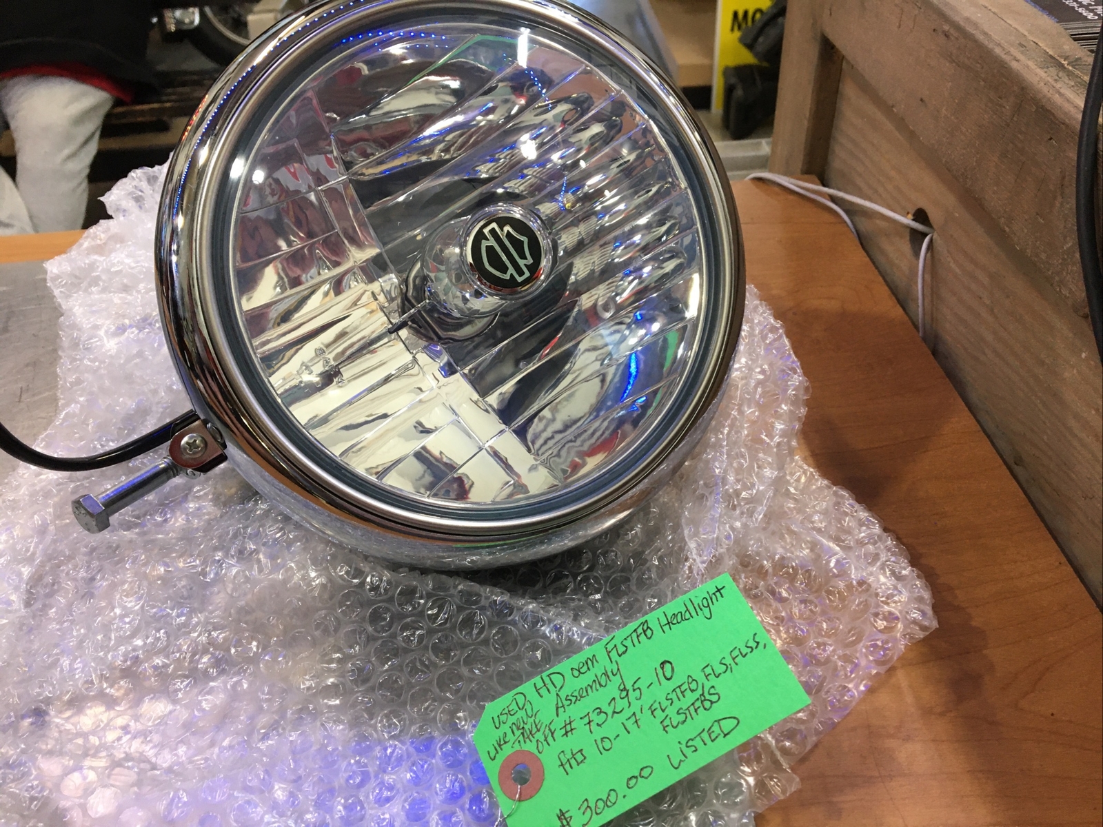 Harley Davidson oem FLSTFB Headlight Assembly #73295-10