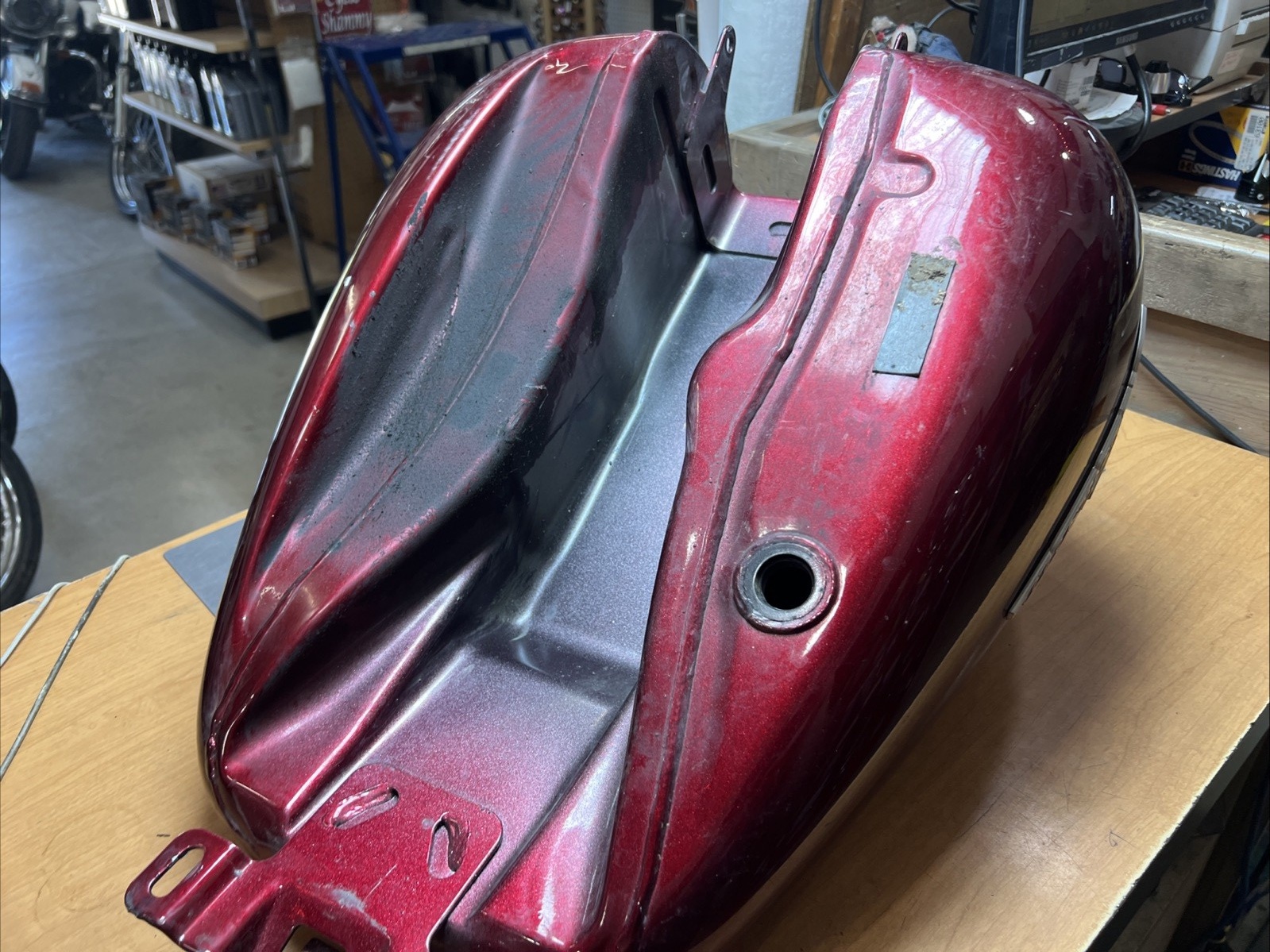 Harley Davidson oem Fuel Tank #61000016EAC | Knobtown Cycle