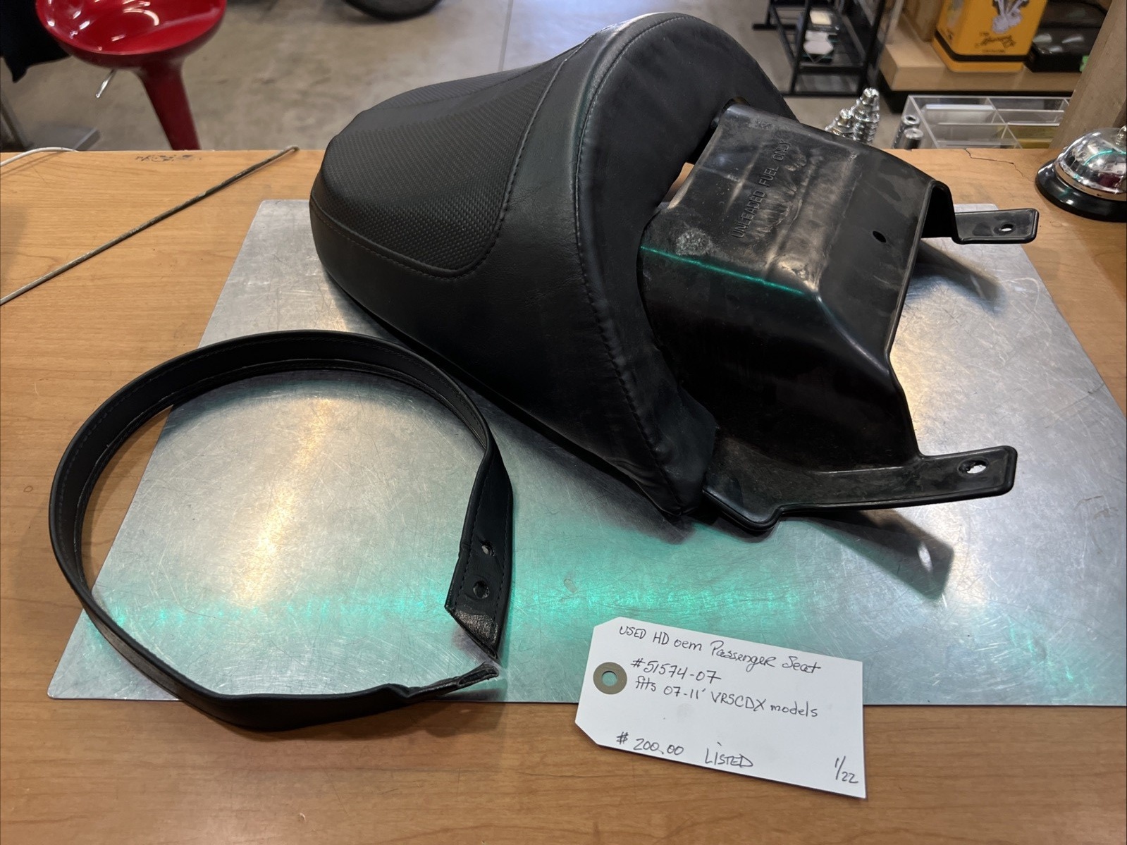 Harley Davidson oem Passenger Seat #51574-07