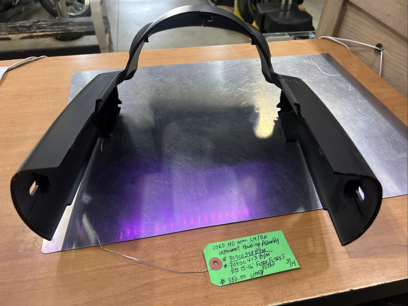 Harley Davidson oem LH/RH Instrument Housing Assembly