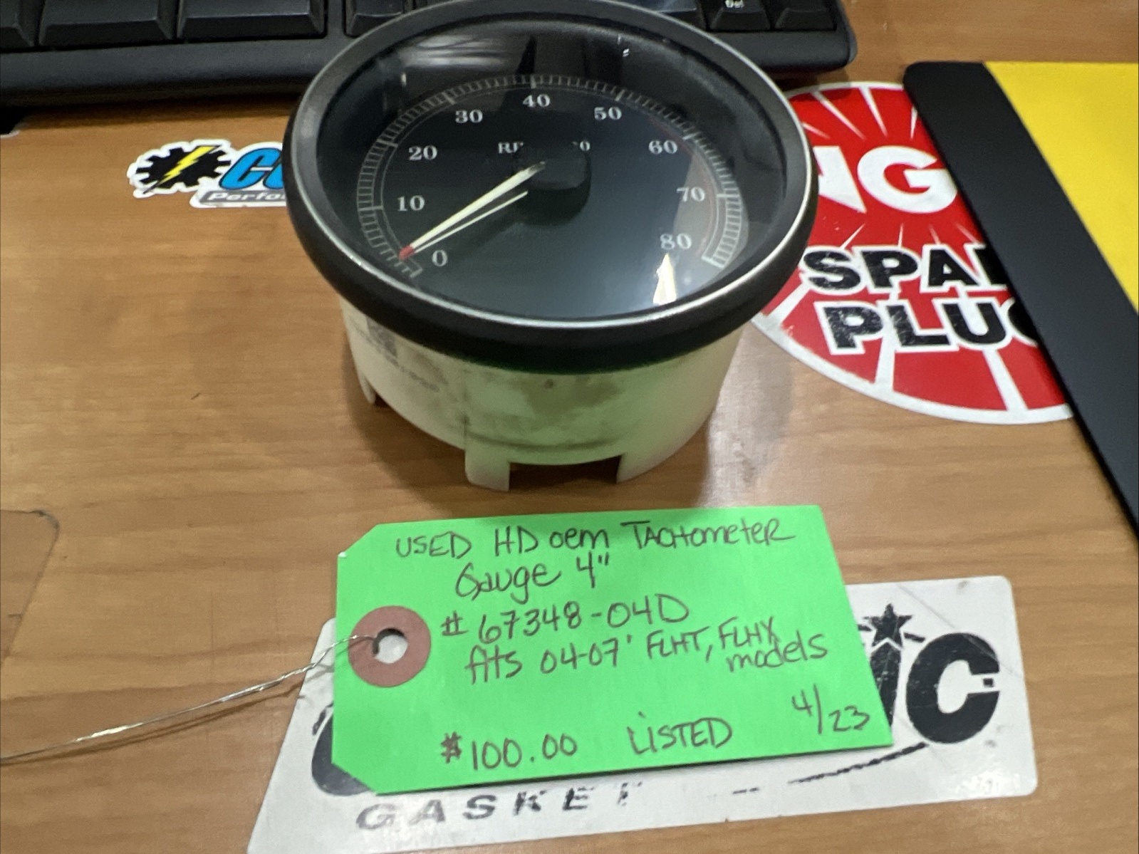 Harley Davidson oem Tachometer Gauge 4” #67348-04D