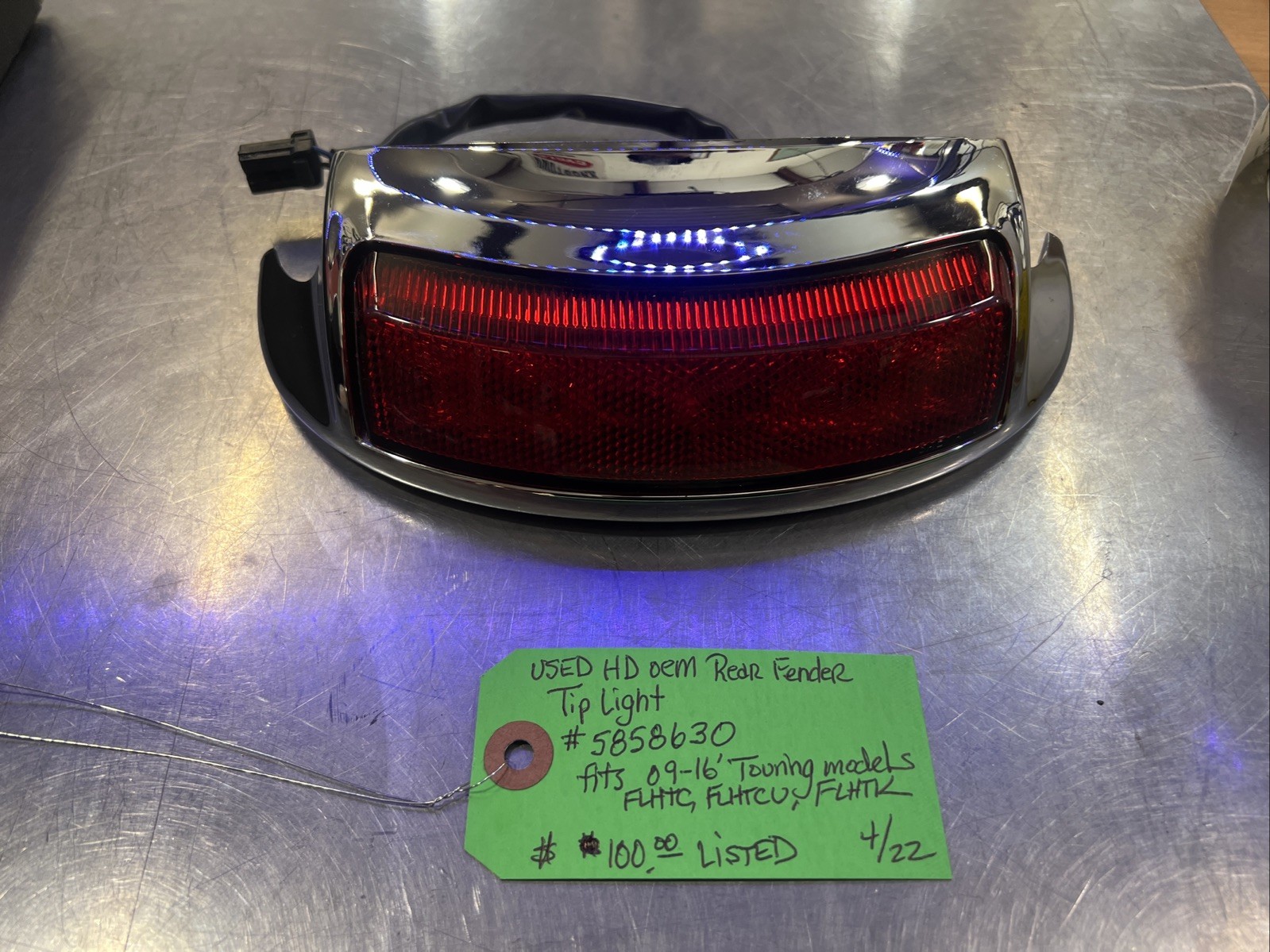 Harley Davidson oem Rear Fender Tip Light #5858630