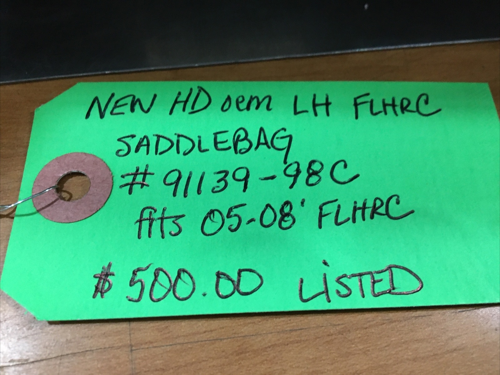 Harley Davidson oem LH FLHRC Saddlebag #91139-98C