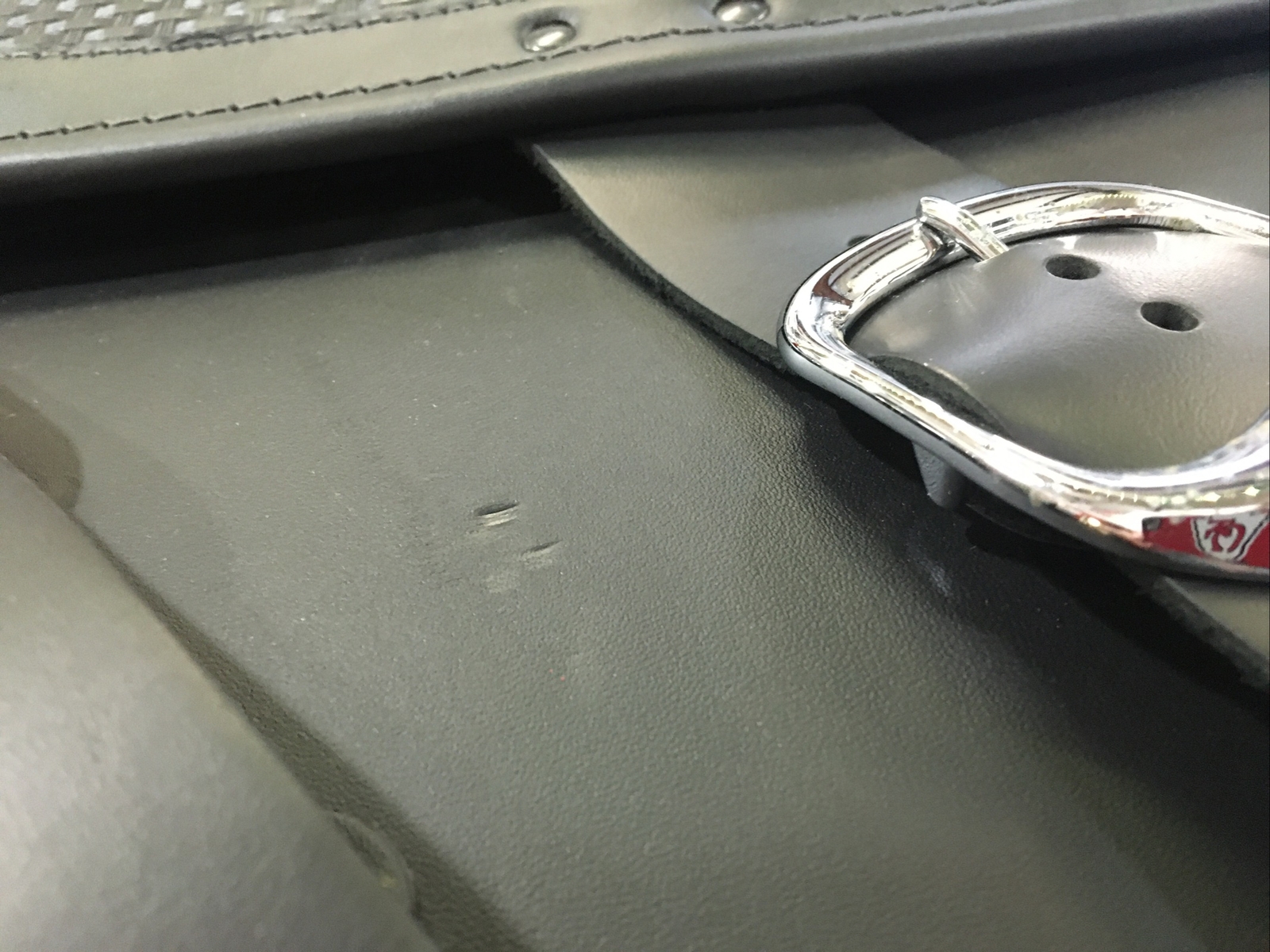 Harley Davidson oem LH FLHRC Saddlebag #91139-98C