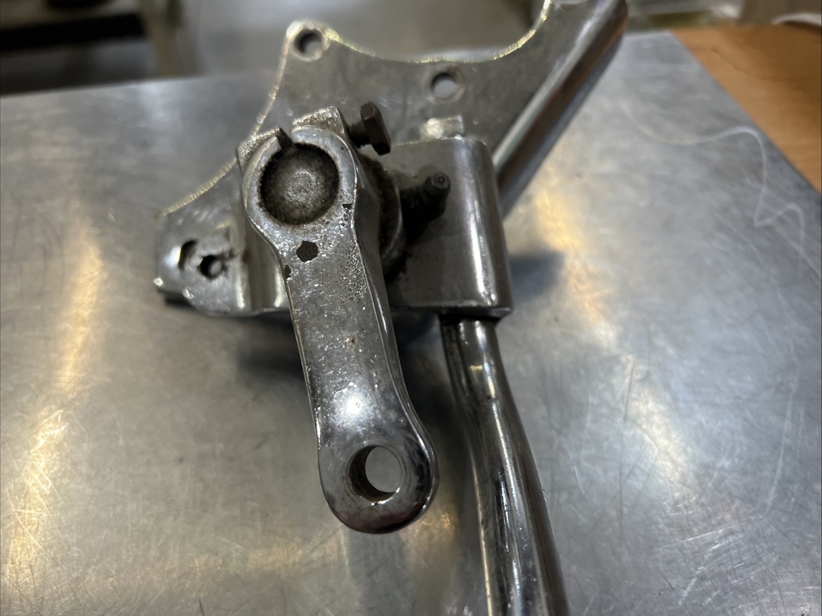 Harley Davidson oem Rear Brake Control #42399-72A