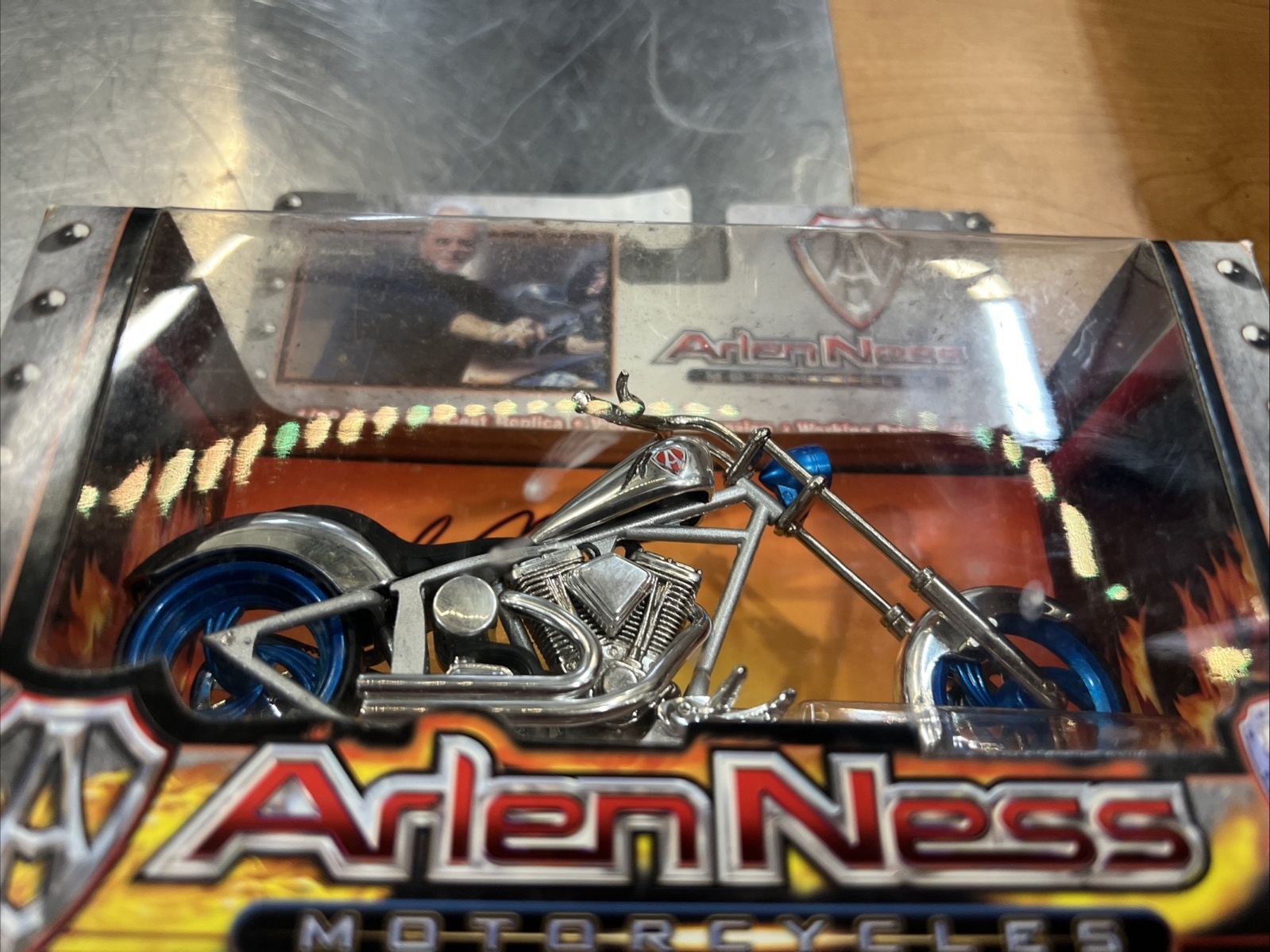 Arlen Ness Iron Legends 1:18 Die Cast Motorcycle